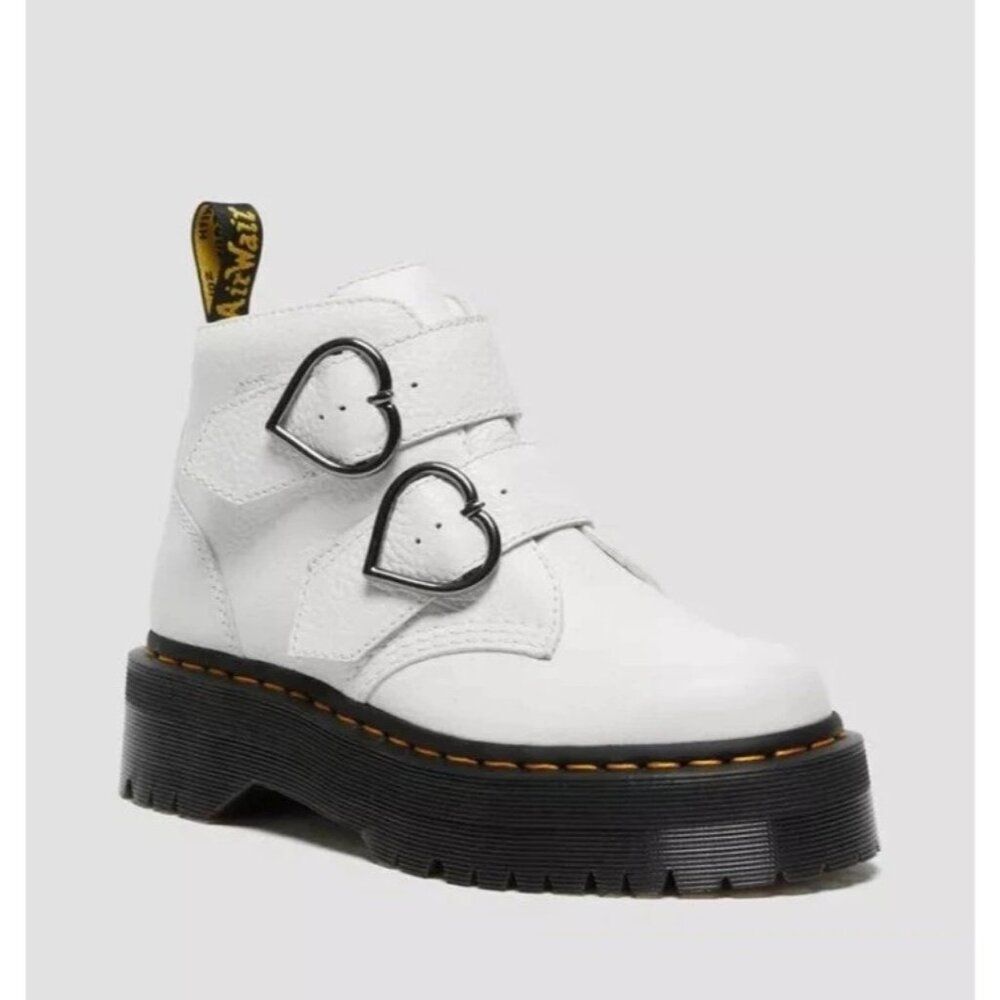 Dr. Martens Devon Heart Leather Platform‎ Buckle Boots Womens 6 White